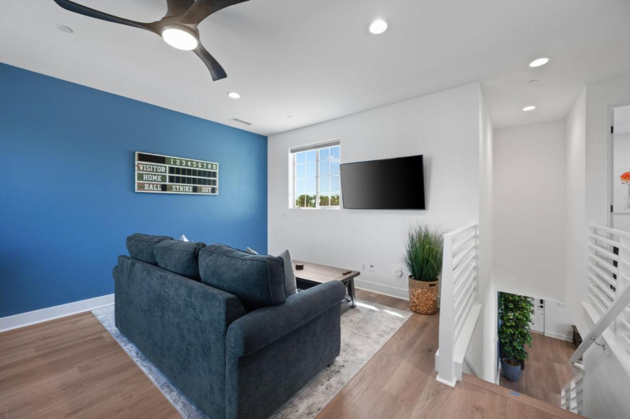 Pga Signature At Its Finest Steps To Resort Game Room Luxe Interior La Quinta Exterior photo